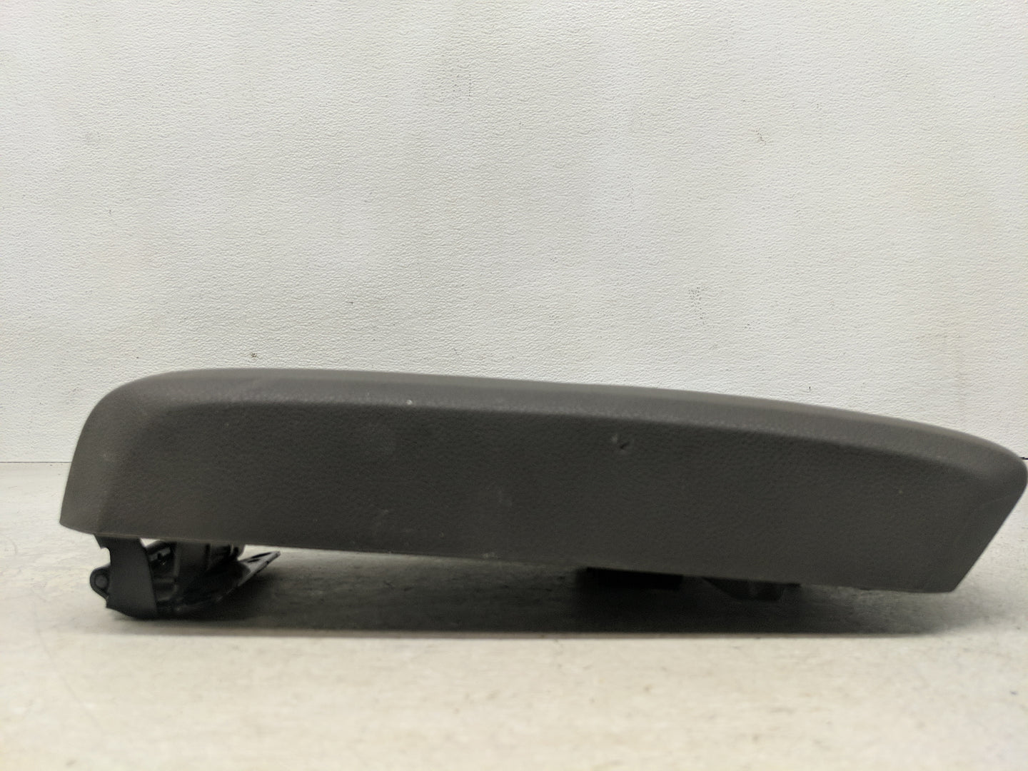 2009 Ford Focus Center Console Armrest Cover Lid Fits OEM Used Auto Parts - Oemusedautoparts1.com