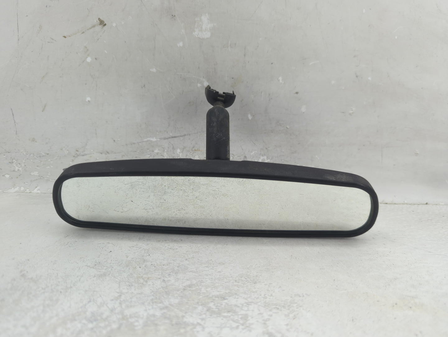2009 Ford Focus Interior Rear View Mirror Replacement OEM P/N:E8011681 Fits OEM Used Auto Parts - Oemusedautoparts1.com