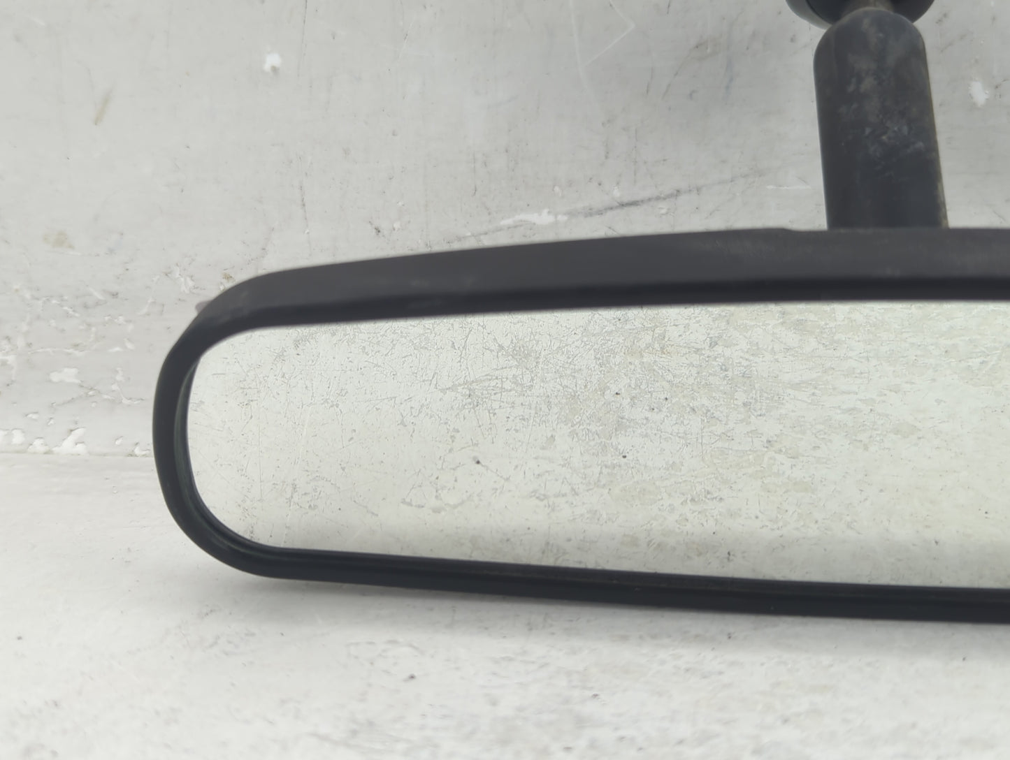 2009 Ford Focus Interior Rear View Mirror Replacement OEM P/N:E8011681 Fits OEM Used Auto Parts - Oemusedautoparts1.com