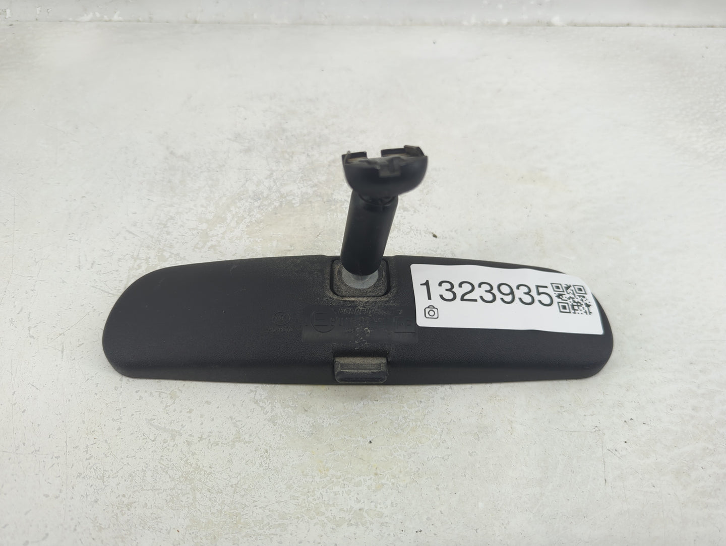 2009 Ford Focus Interior Rear View Mirror Replacement OEM P/N:E8011681 Fits OEM Used Auto Parts - Oemusedautoparts1.com