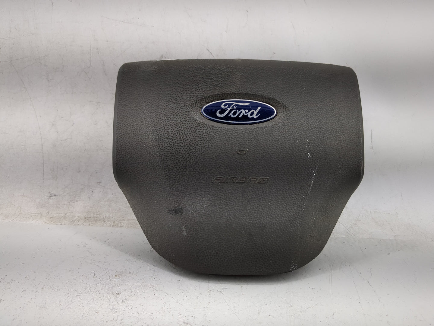 2008-2011 Ford Focus Air Bag Driver Left Steering Wheel Mounted P/N:8S4Z54043B13AB Fits Fits 2008 2009 2010 2011 OEM Used Au