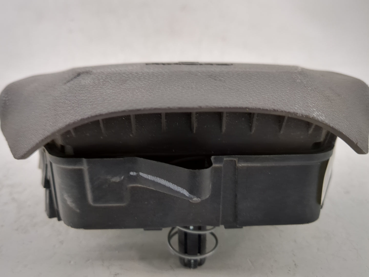 2008-2011 Ford Focus Air Bag Driver Left Steering Wheel Mounted P/N:8S4Z54043B13AB Fits Fits 2008 2009 2010 2011 OEM Used Au