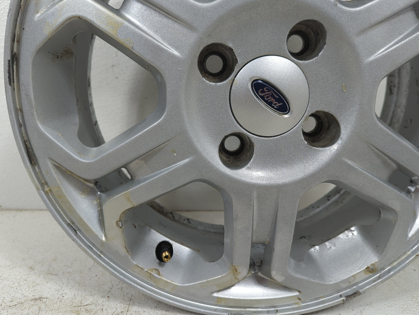 2009 Ford Focus Oem Wheel Rim 1397343 - Oemusedautoparts1.com