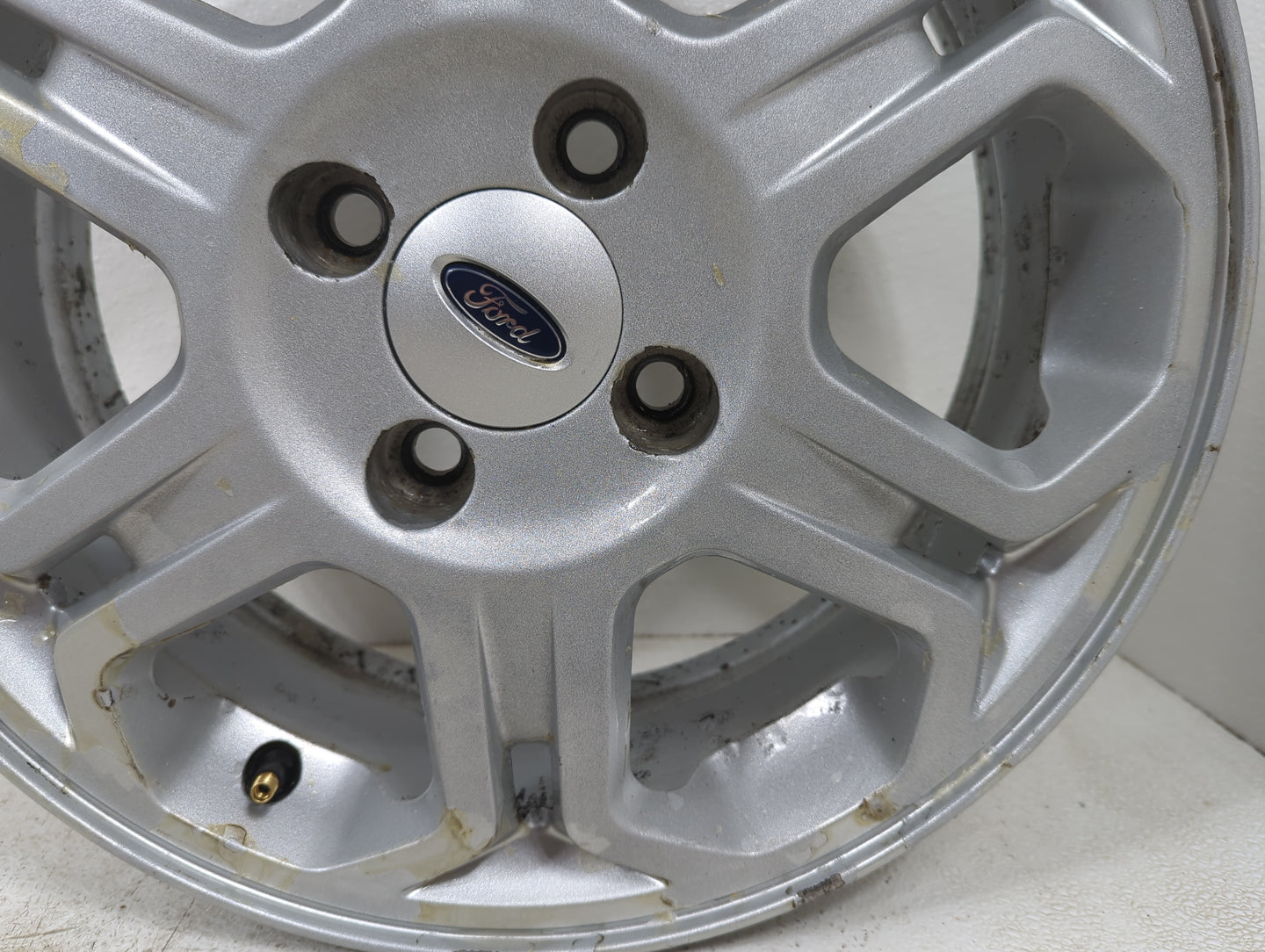 2009 Ford Focus Oem Wheel Rim 1397343 - Oemusedautoparts1.com