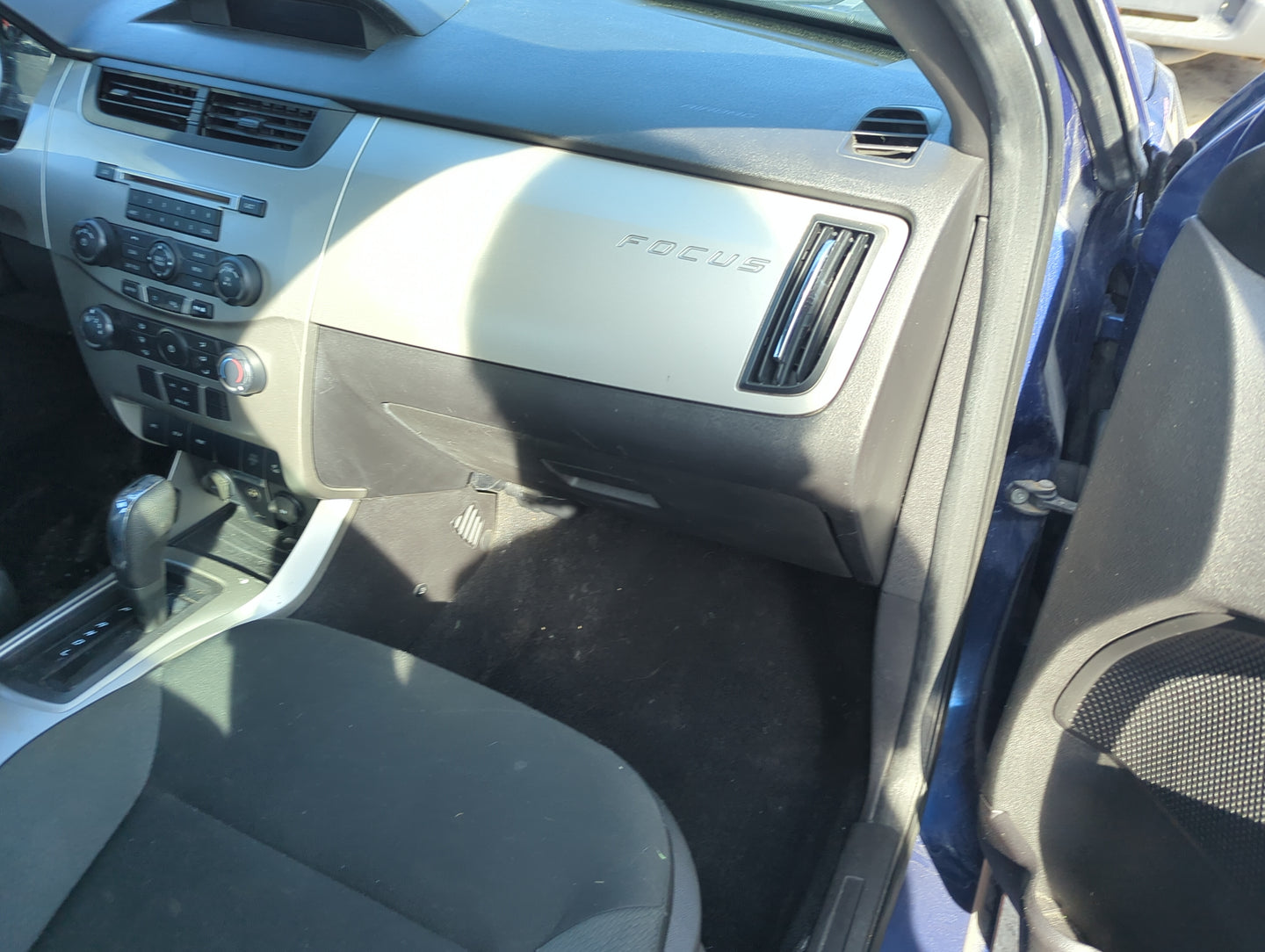 2009 Ford Focus Passenger Glove Box Door Storage Compartment - Oemusedautoparts1.com