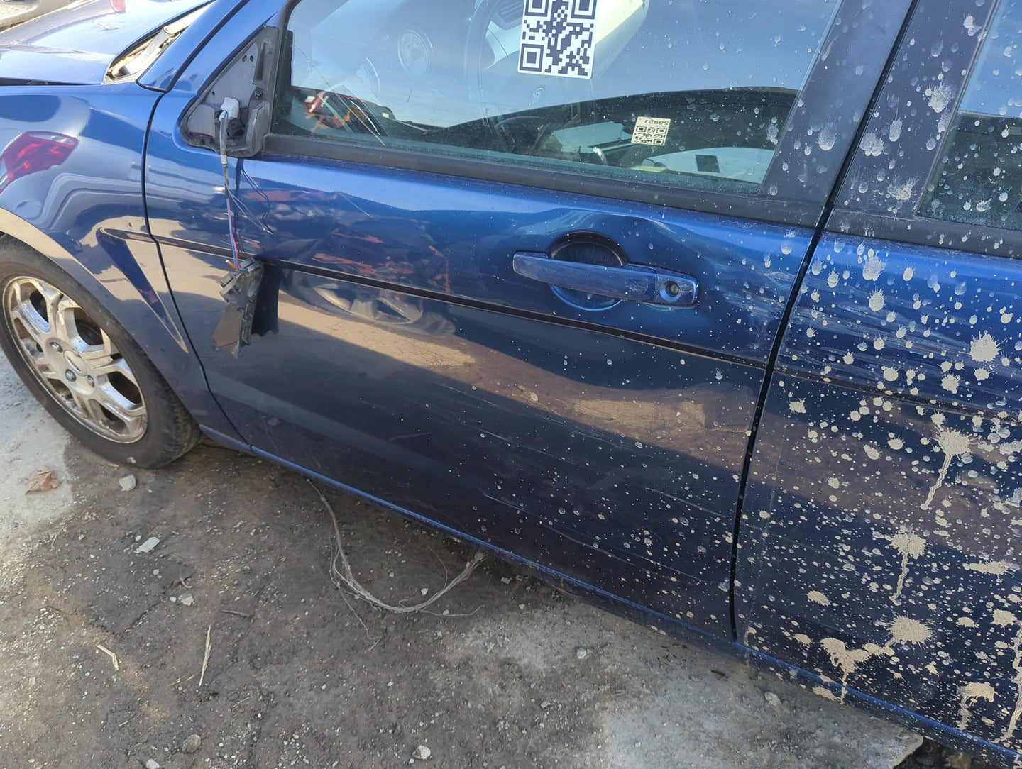 2008-2011 Ford Focus Driver Front Door Oem - Oemusedautoparts1.com