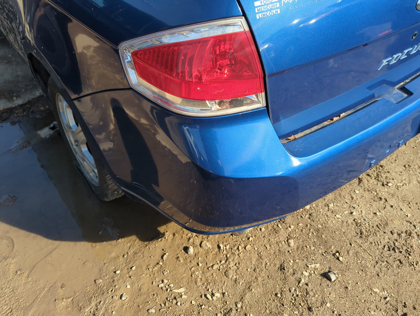 2008-2011 Ford Focus Rear Bumper Assembly Oem - Oemusedautoparts1.com
