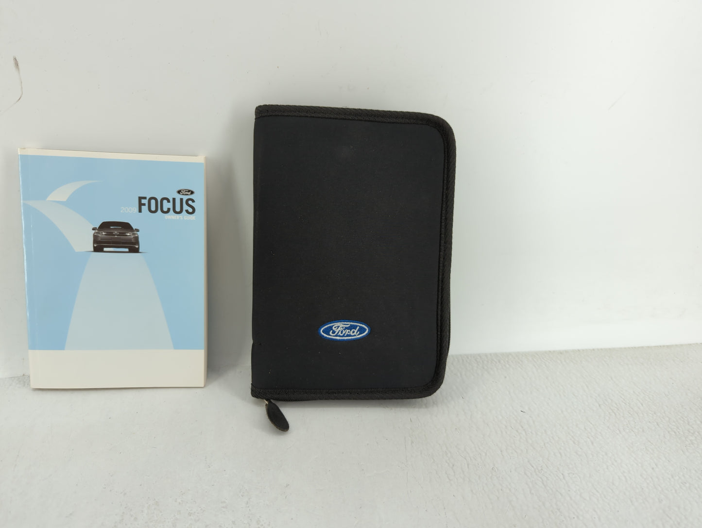 2009 Ford Focus Owners Manual Book Guide OEM Used Auto Parts - Oemusedautoparts1.com