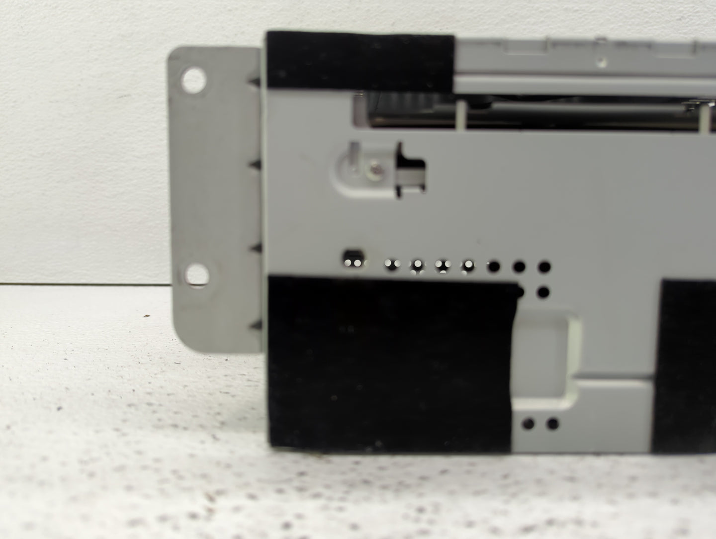 2009-2011 Ford Focus Radio AM FM Cd Player Receiver Replacement P/N:9S4T-19C157-AE Fits Fits 2009 2010 2011 OEM Used Auto Pa