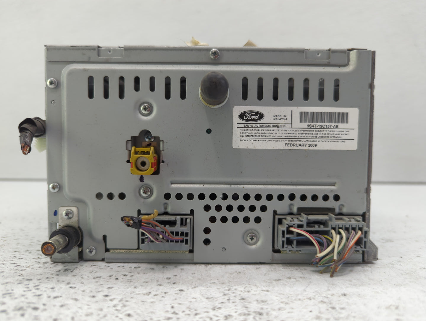 2009-2011 Ford Focus Radio AM FM Cd Player Receiver Replacement P/N:9S4T-19C157-AE Fits Fits 2009 2010 2011 OEM Used Auto Pa