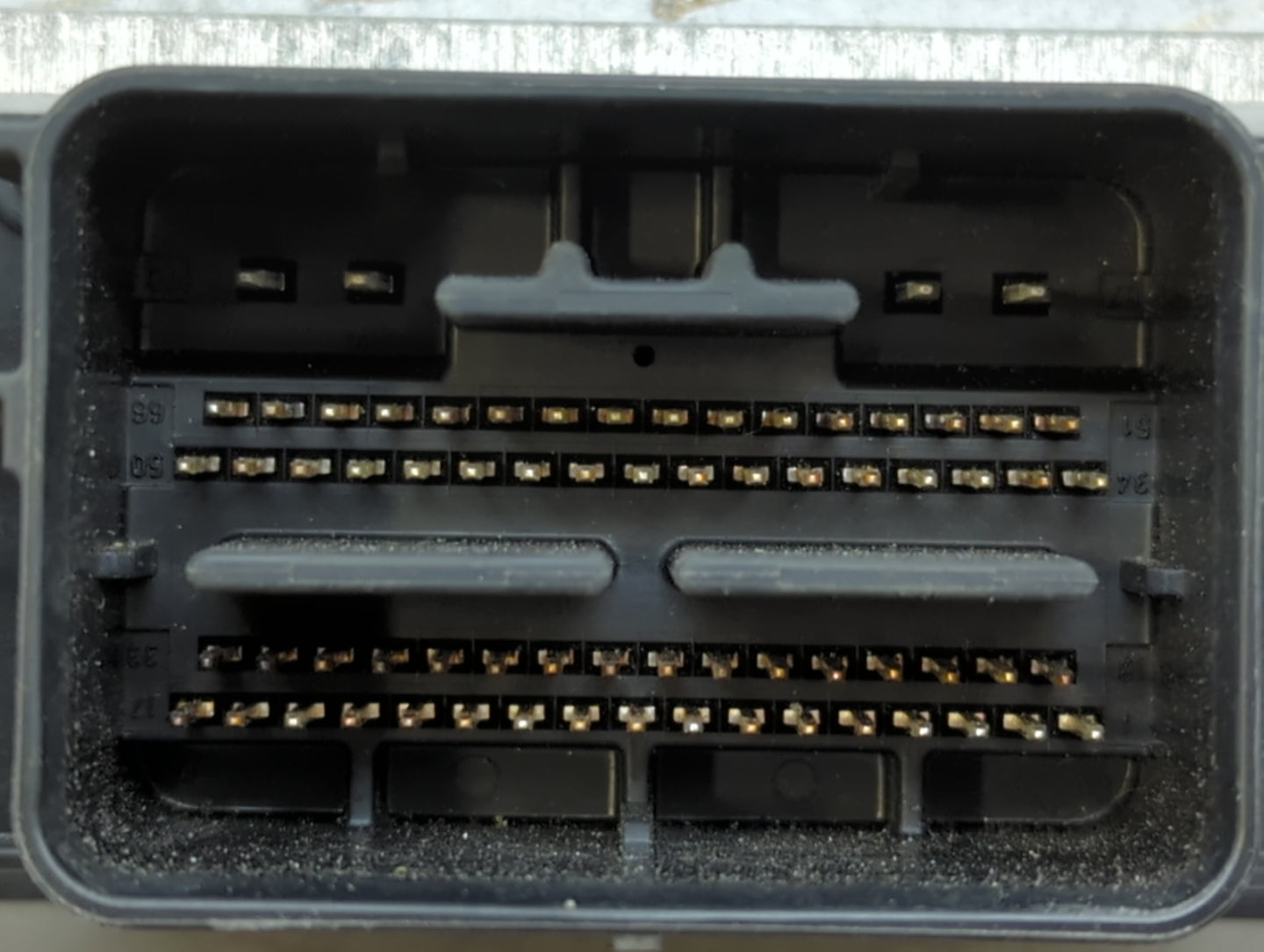 2008-2011 Ford Focus PCM Engine Control Computer ECU ECM PCU OEM P/N:8S4A-12A650-ARD 8S4A-12A650-AJA Fits Fits 2008 2009 201