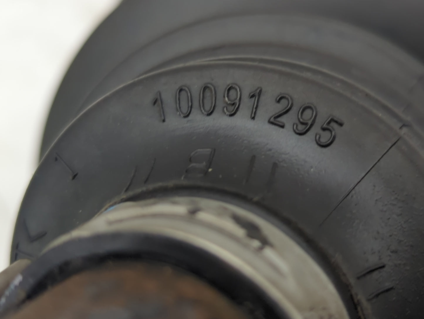 2006-2011 Ford Focus Axle Shaft Front Driver Cv C/v - Oemusedautoparts1.com