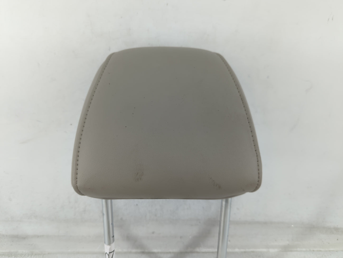 2009 Ford Focus Headrest Head Rest Front Driver Passenger Seat Fits OEM Used Auto Parts - Oemusedautoparts1.com