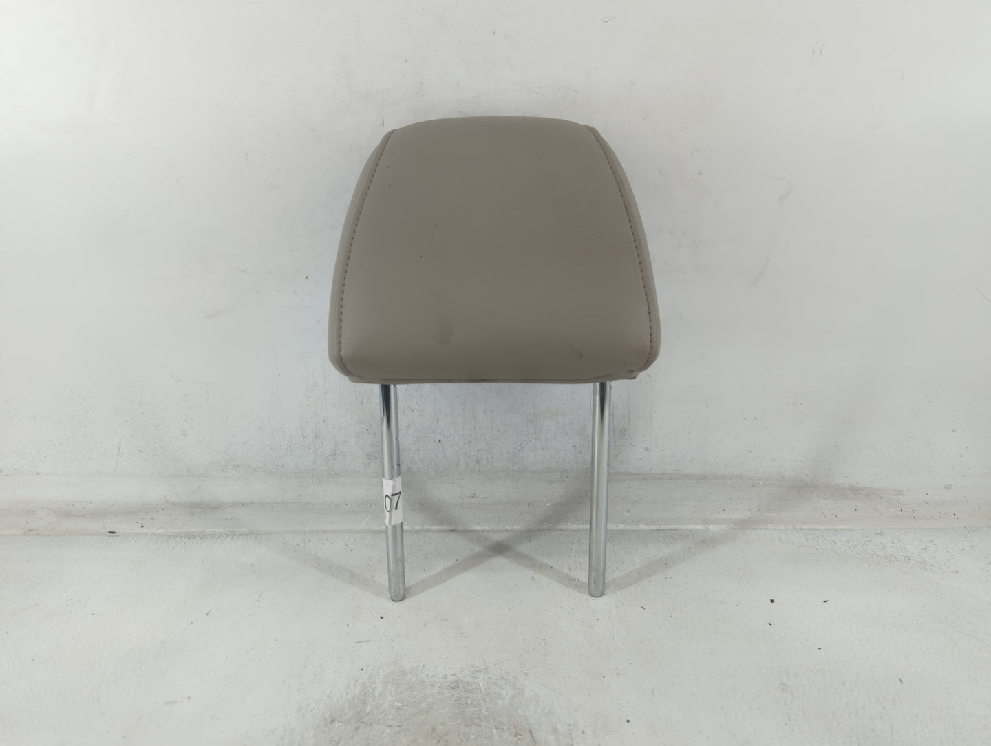 2009 Ford Focus Headrest Head Rest Front Driver Passenger Seat Fits OEM Used Auto Parts - Oemusedautoparts1.com