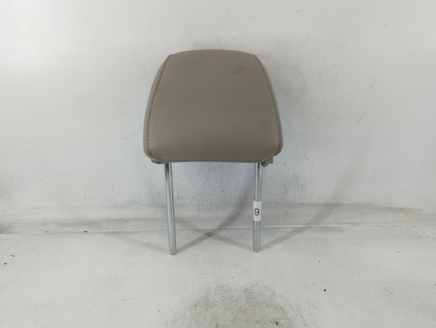 2009 Ford Focus Headrest Head Rest Front Driver Passenger Seat Fits OEM Used Auto Parts - Oemusedautoparts1.com