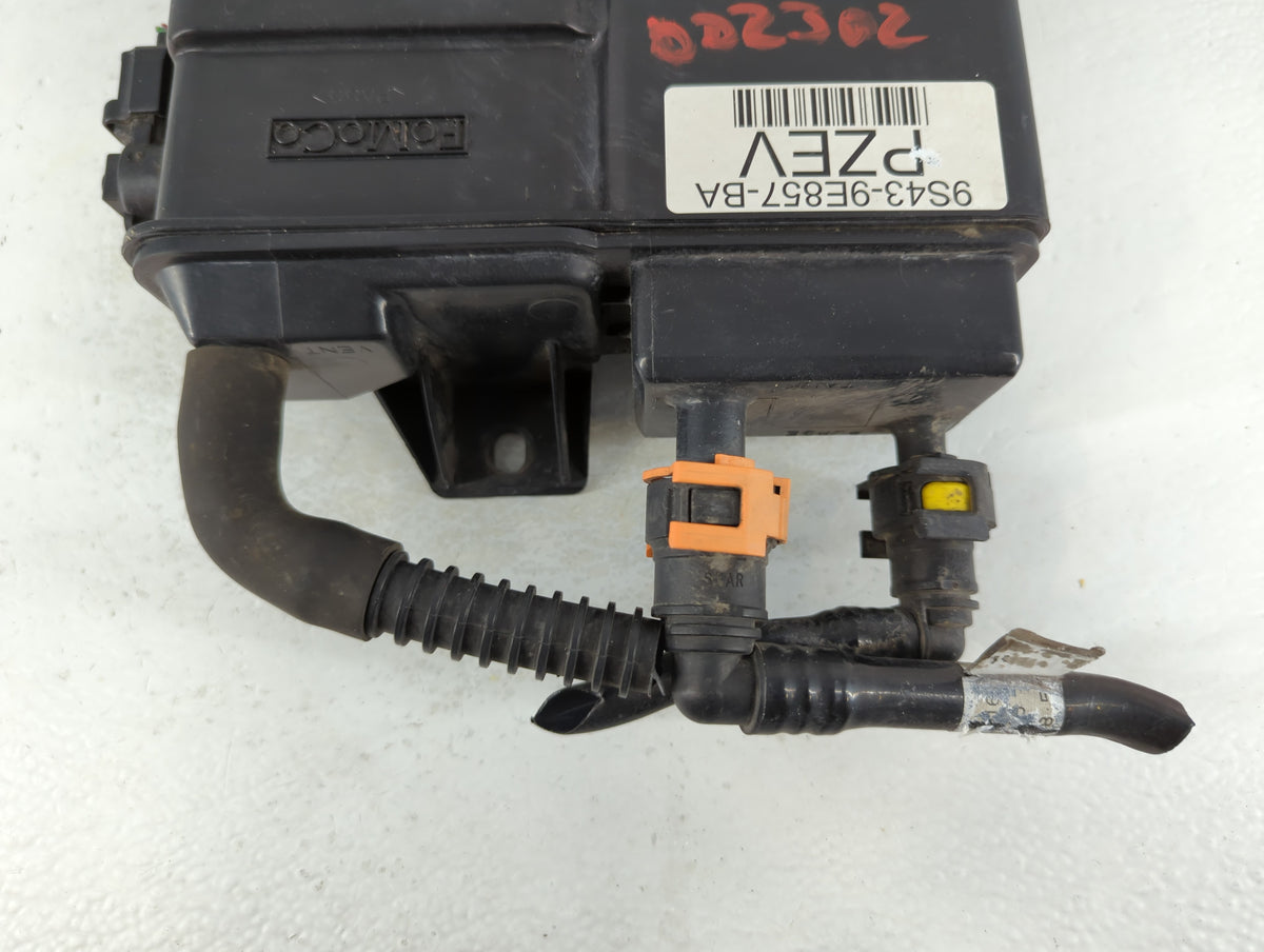2009 Ford Focus Fuel Vapor Charcoal Canister 732554 - Oemusedautoparts1.com