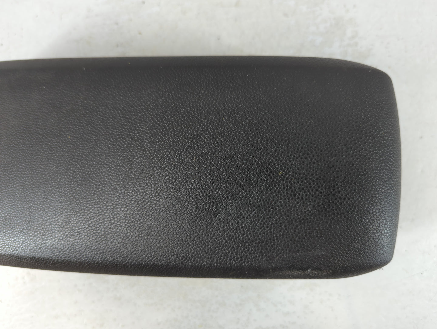 2008-2011 Ford Focus Center Console Armrest Cover Lid Fits Fits 2008 2009 2010 2011 OEM Used Auto Parts - Oemusedautoparts1.