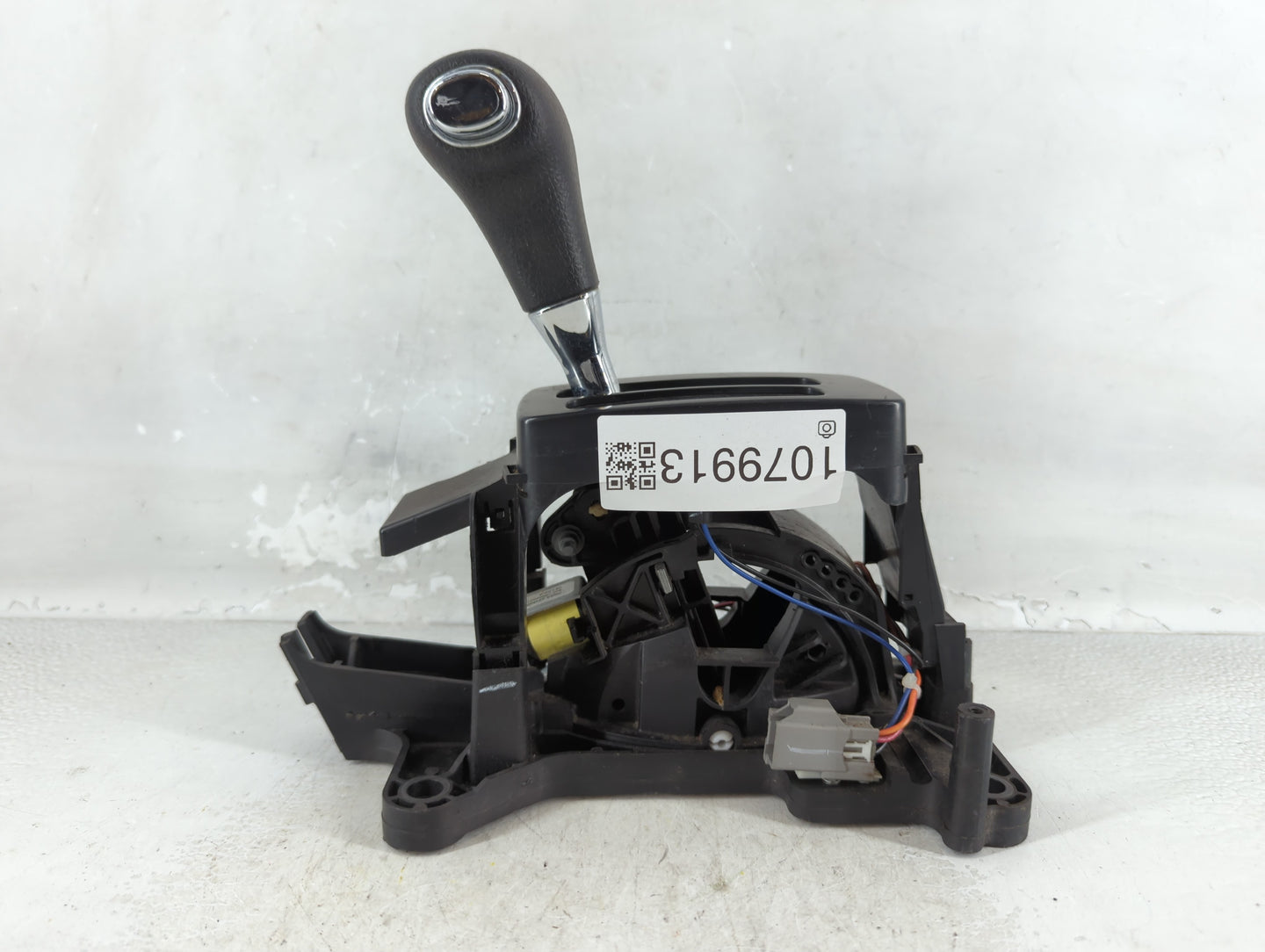 2009 Ford Fusion Floor Console Assembly Shifter - Oemusedautoparts1.com