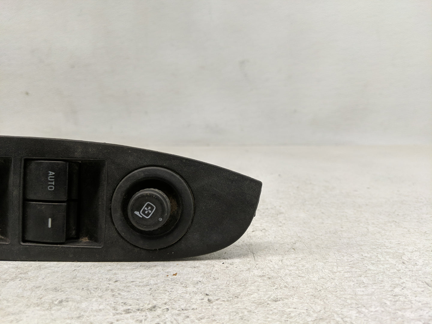 2008-2009 Ford Fusion Master Power Window Switch Replacement Driver Side Left Fits Fits 2008 2009 2010 2011 OEM Used Auto Pa