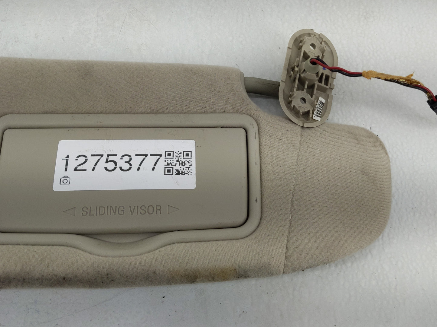 2006-2009 Ford Fusion Sun Visor Shade Replacement Passenger Right Mirror Fits Fits 2006 2007 2008 2009 OEM Used Auto Parts -