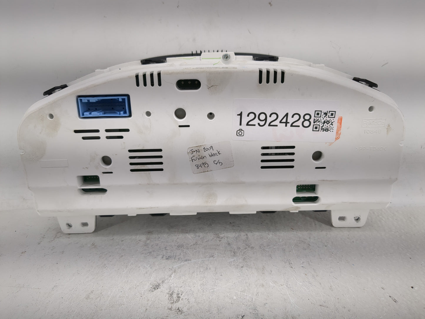 2009 Ford Fusion Instrument Cluster Speedometer Gauges P/N:9E51-10849-DA Fits OEM Used Auto Parts - Oemusedautoparts1.com