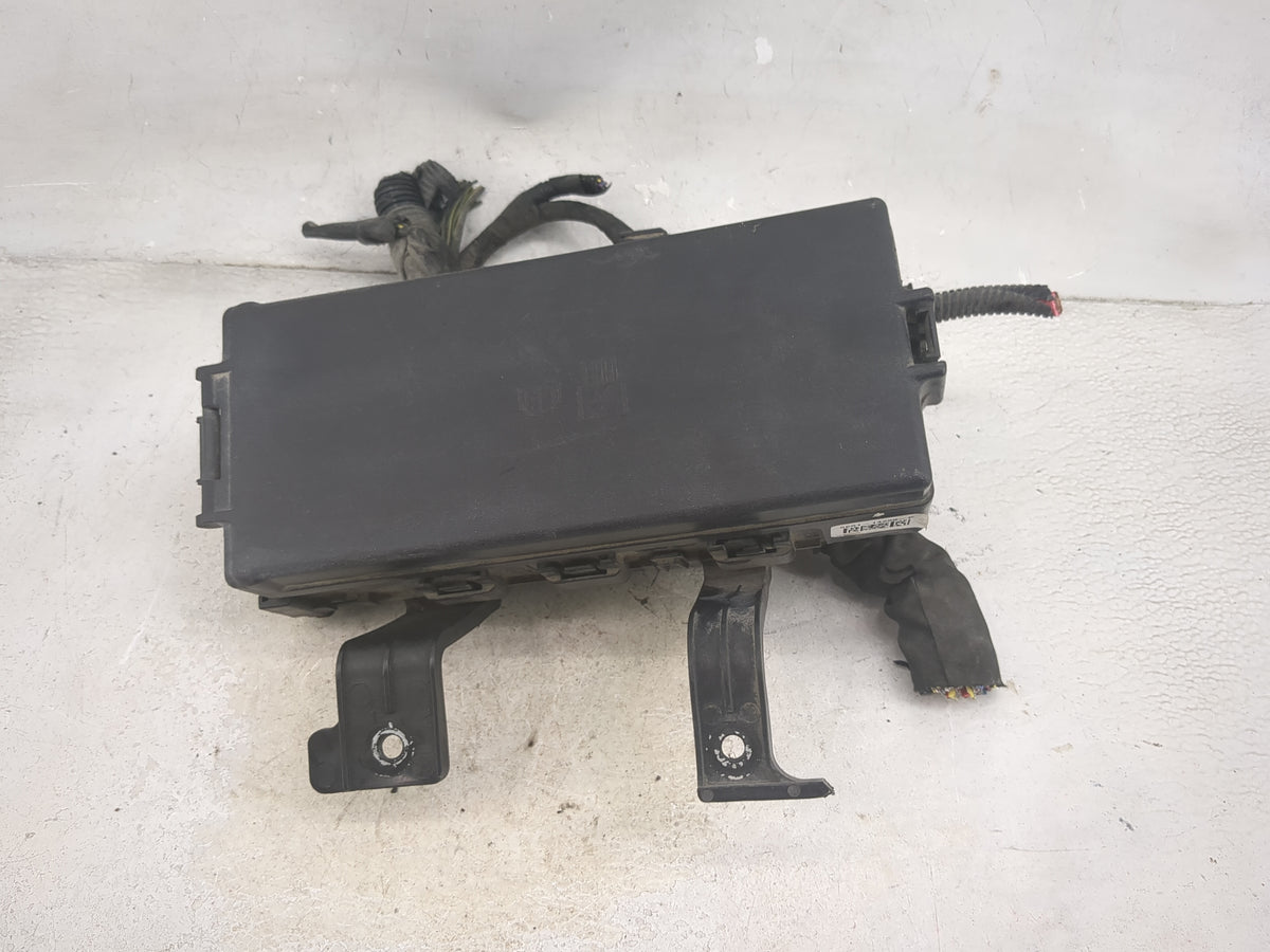 2006-2009 Ford Fusion Fusebox Fuse Box Panel Relay Module Fits Fits 2006 2007 2008 2009 OEM Used Auto Parts - Oemusedautopar