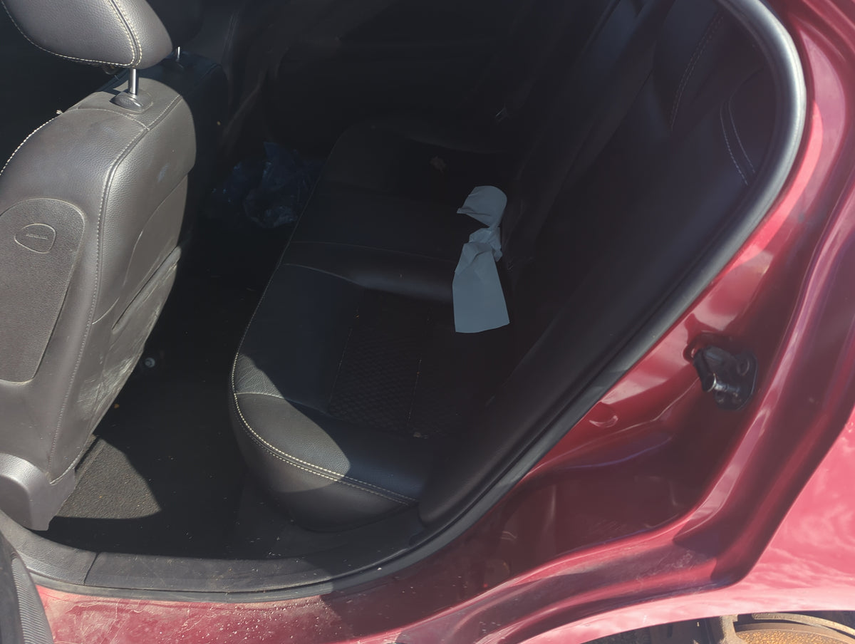 2009 Ford Fusion Rear Seat Oem 1361245 - Oemusedautoparts1.com
