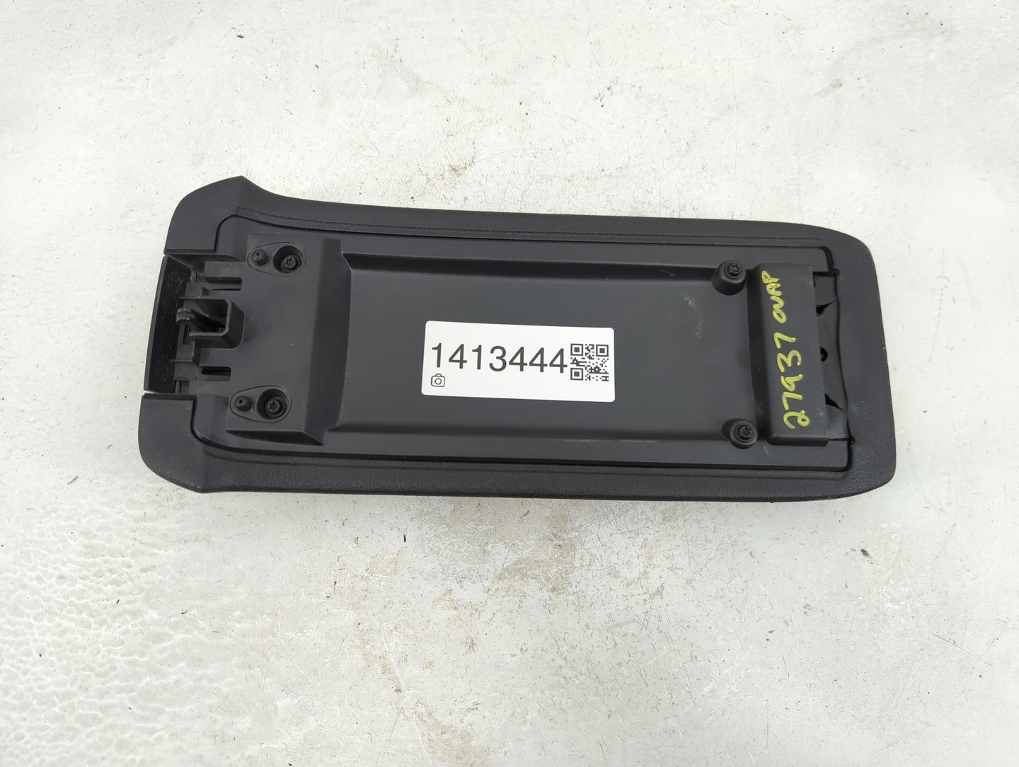 2009 Ford Fusion Center Console Armrest Cover Lid Fits OEM Used Auto Parts - Oemusedautoparts1.com