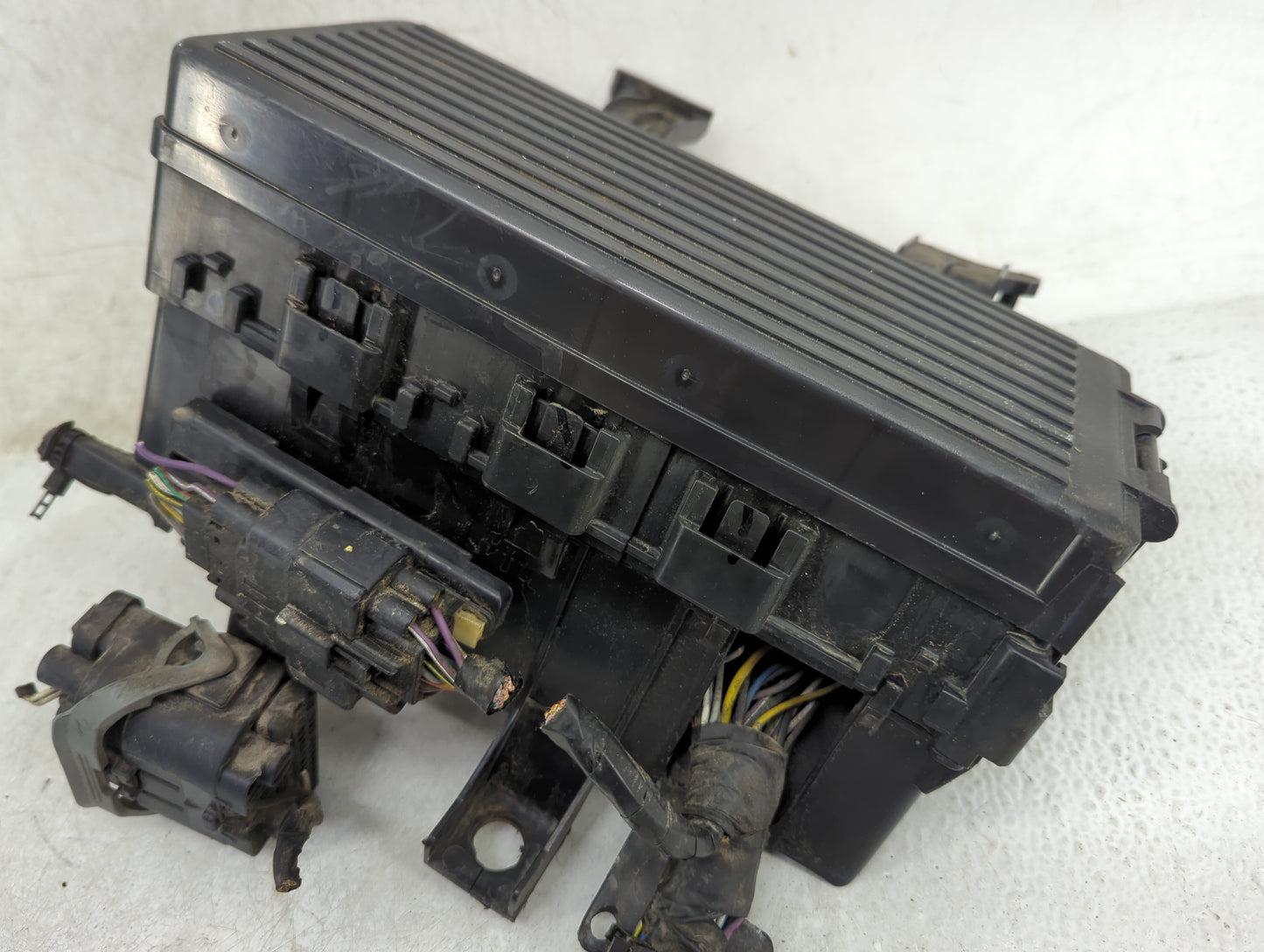 2006-2009 Ford Fusion Fusebox Fuse Box Panel Relay Module P/N:54-7146-30 Fits Fits 2006 2007 2008 2009 OEM Used Auto Parts -