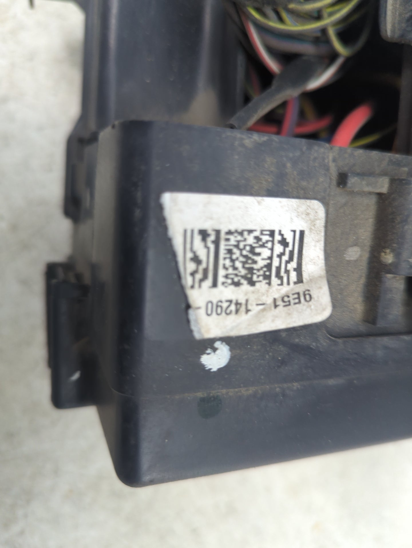 2006-2009 Ford Fusion Fusebox Fuse Box Panel Relay Module P/N:9E51-14290 5C3T-14B192-AA Fits Fits 2006 2007 2008 2009 OEM Us