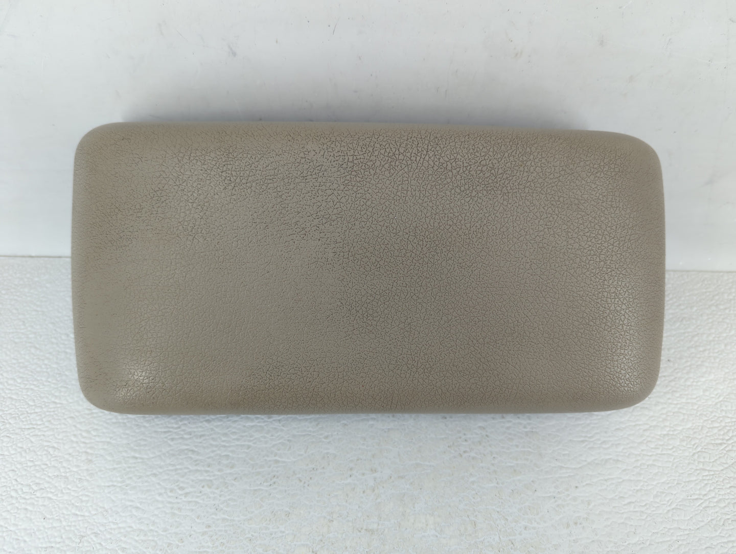 2008-2009 Ford Fusion Center Console Armrest Cover Lid - Oemusedautoparts1.com
