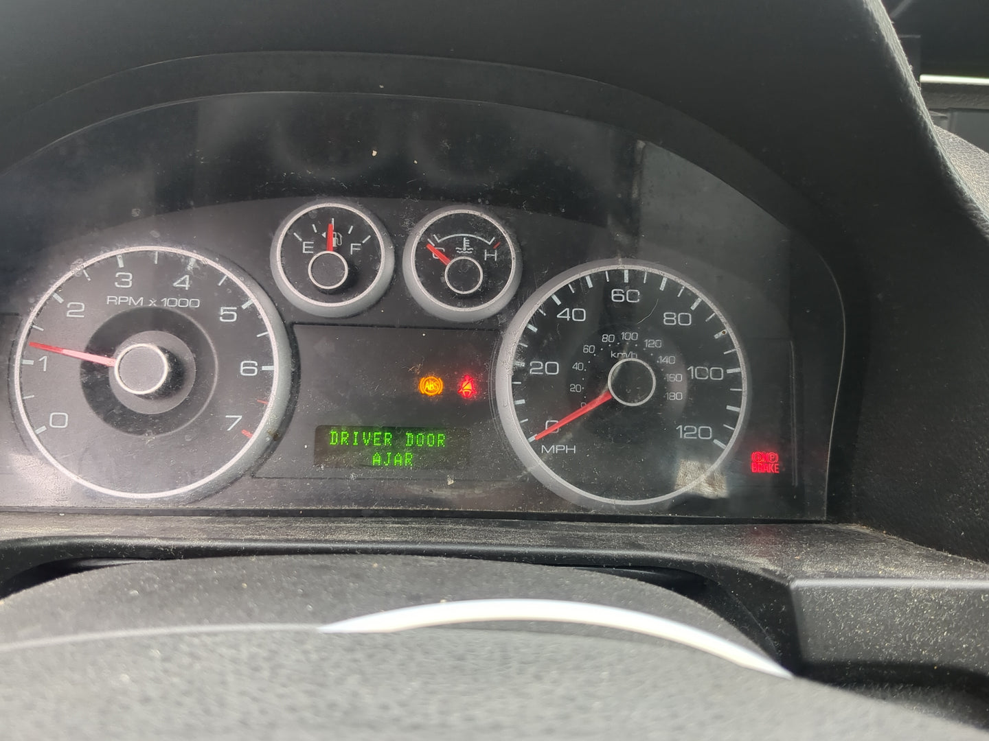 2008-2009 Ford Fusion Instrument Cluster Speedometer Gauges Fits Fits 2008 2009 OEM Used Auto Parts - Oemusedautoparts1.com