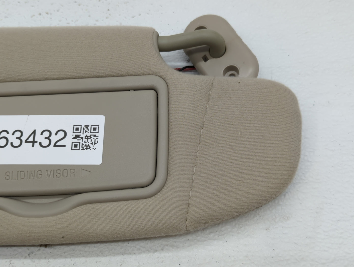 2006-2009 Ford Fusion Sun Visor Shade Replacement Passenger Right Mirror Fits Fits 2006 2007 2008 2009 OEM Used Auto Parts -