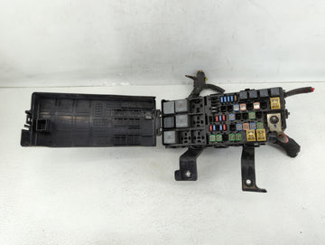 2006-2009 Ford Fusion Fusebox Fuse Box Panel Relay Module P/N:9E51-14290-M Fits Fits 2006 2007 2008 2009 OEM Used Auto Parts