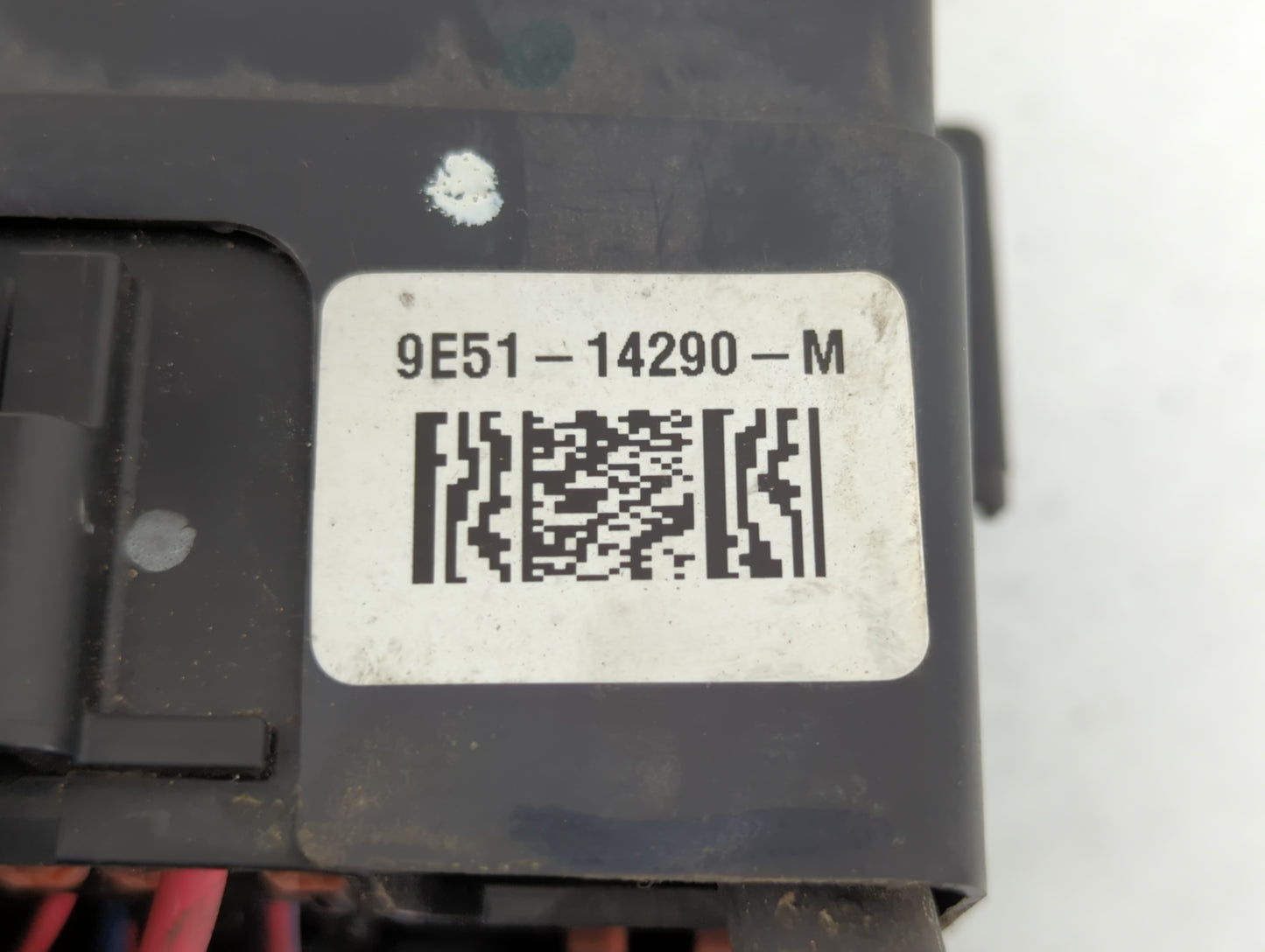 2006-2009 Ford Fusion Fusebox Fuse Box Panel Relay Module P/N:9E51-14290-M Fits Fits 2006 2007 2008 2009 OEM Used Auto Parts