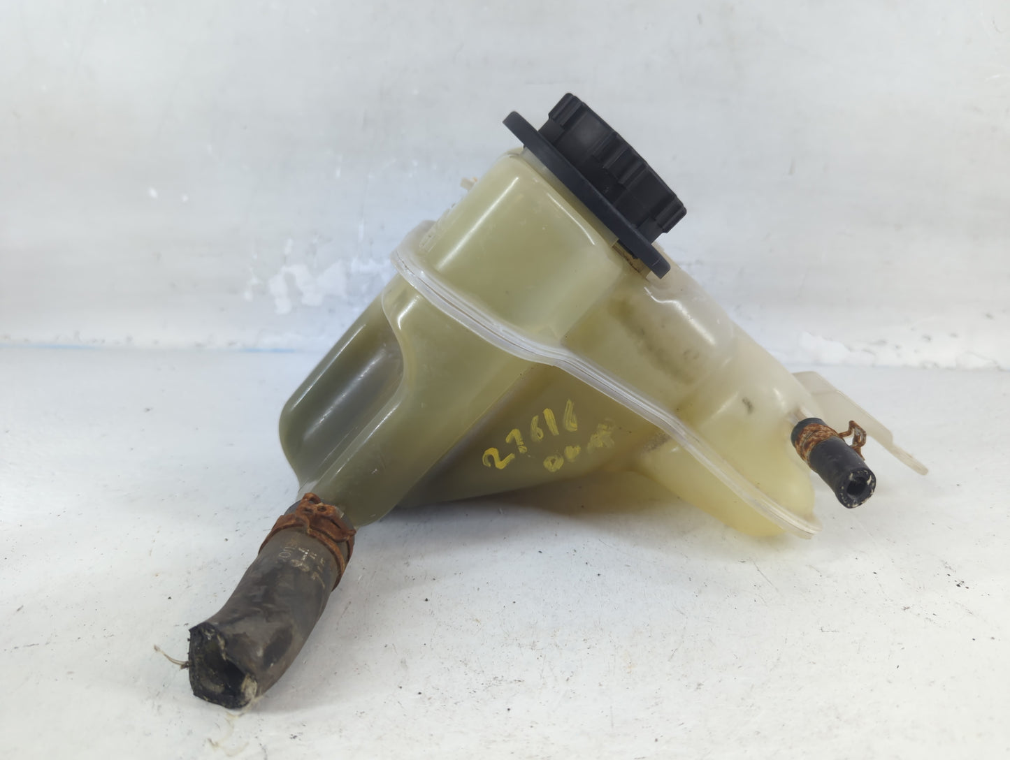 2006-2012 Ford Fusion Windshield Washer Fluid Reservoir Bottle Oem - Oemusedautoparts1.com