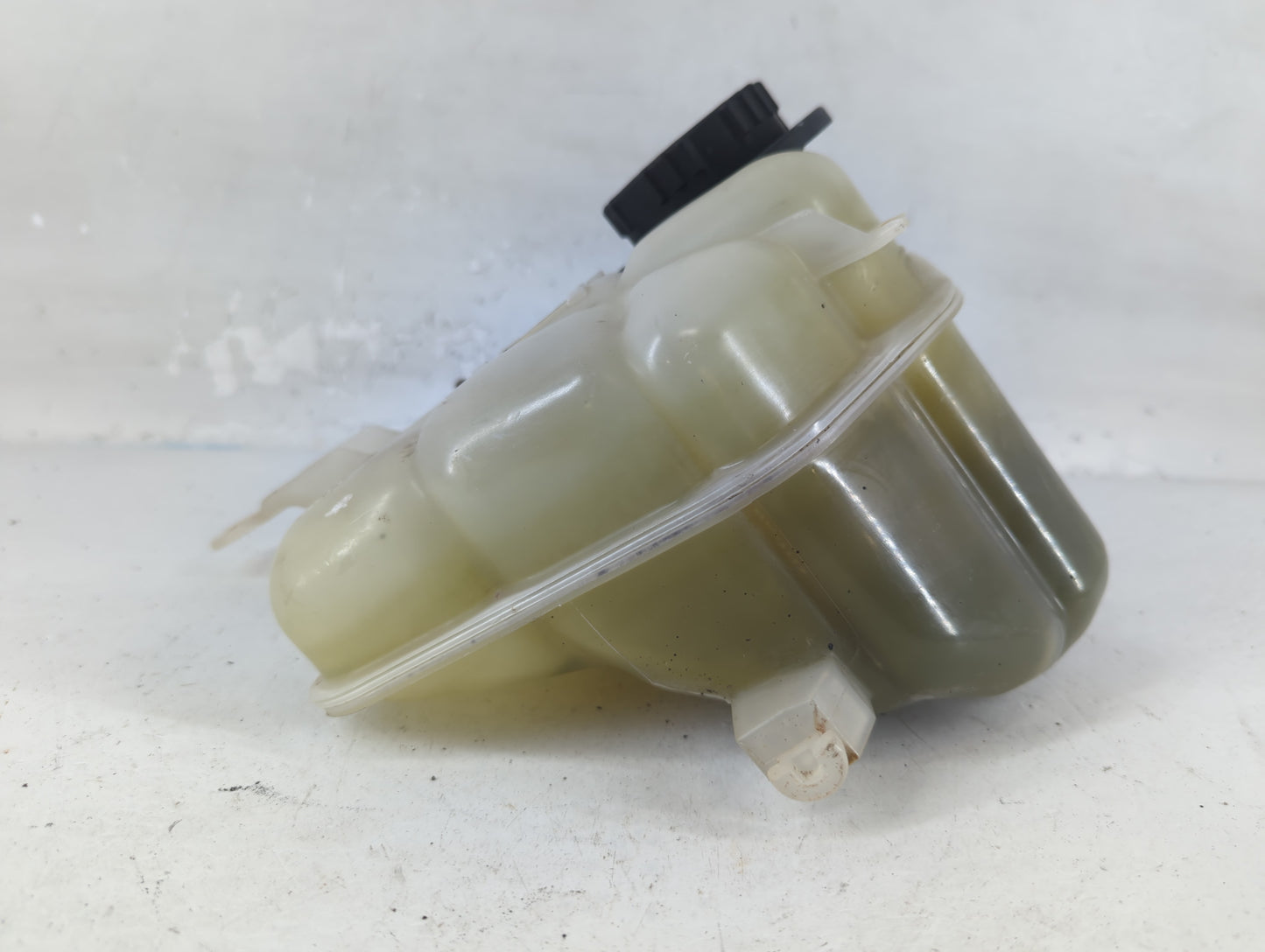 2006-2012 Ford Fusion Windshield Washer Fluid Reservoir Bottle Oem - Oemusedautoparts1.com