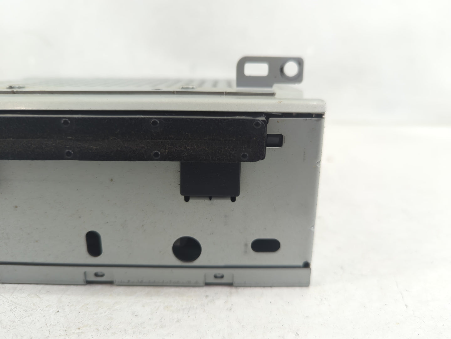 2008-2009 Ford Fusion Radio AM FM Cd Player Receiver Replacement Fits Fits 2008 2009 2010 OEM Used Auto Parts - Oemusedautop
