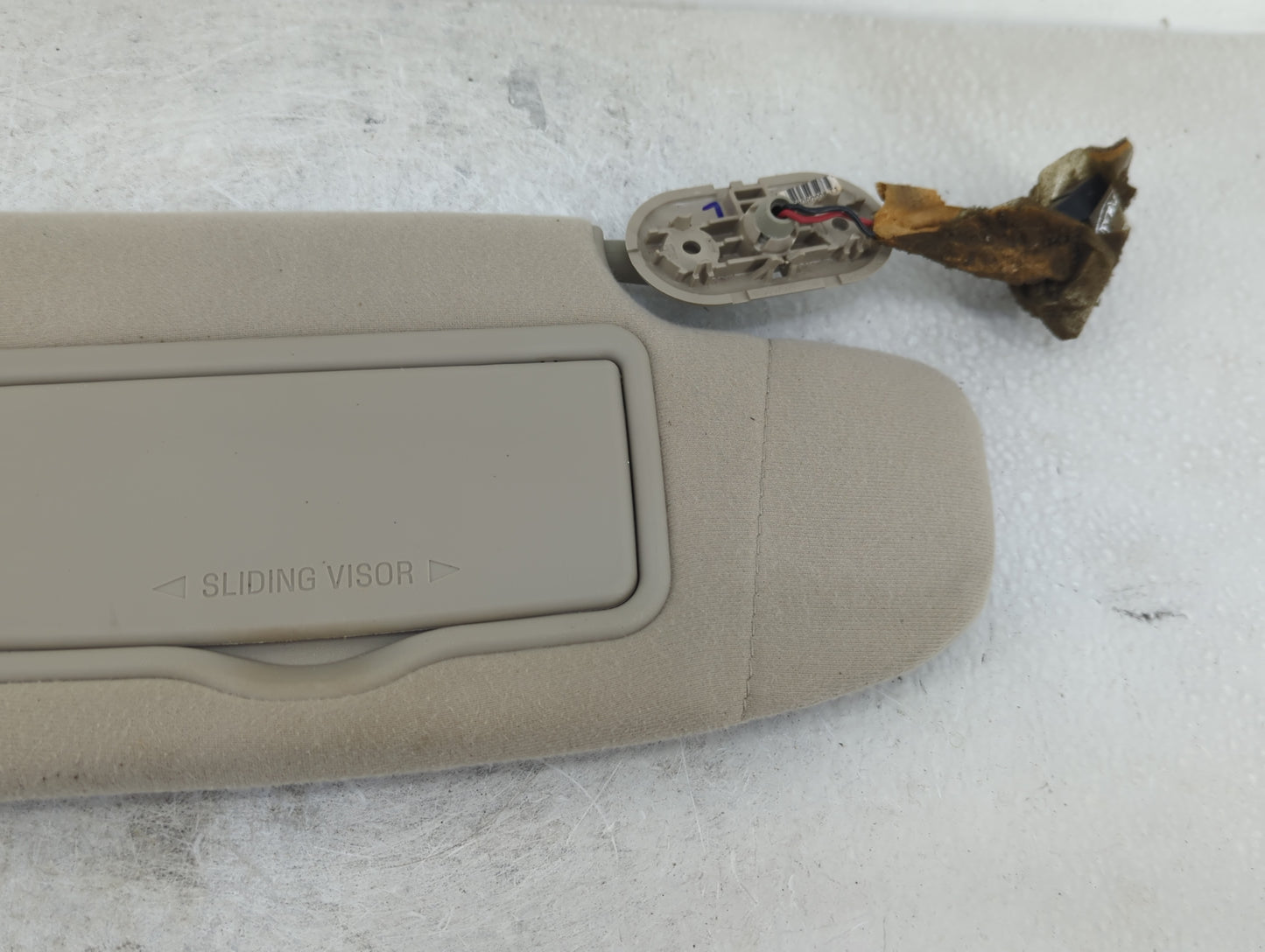 2006-2009 Ford Fusion Sun Visor Shade Replacement Passenger Right Mirror Fits Fits 2006 2007 2008 2009 OEM Used Auto Parts -