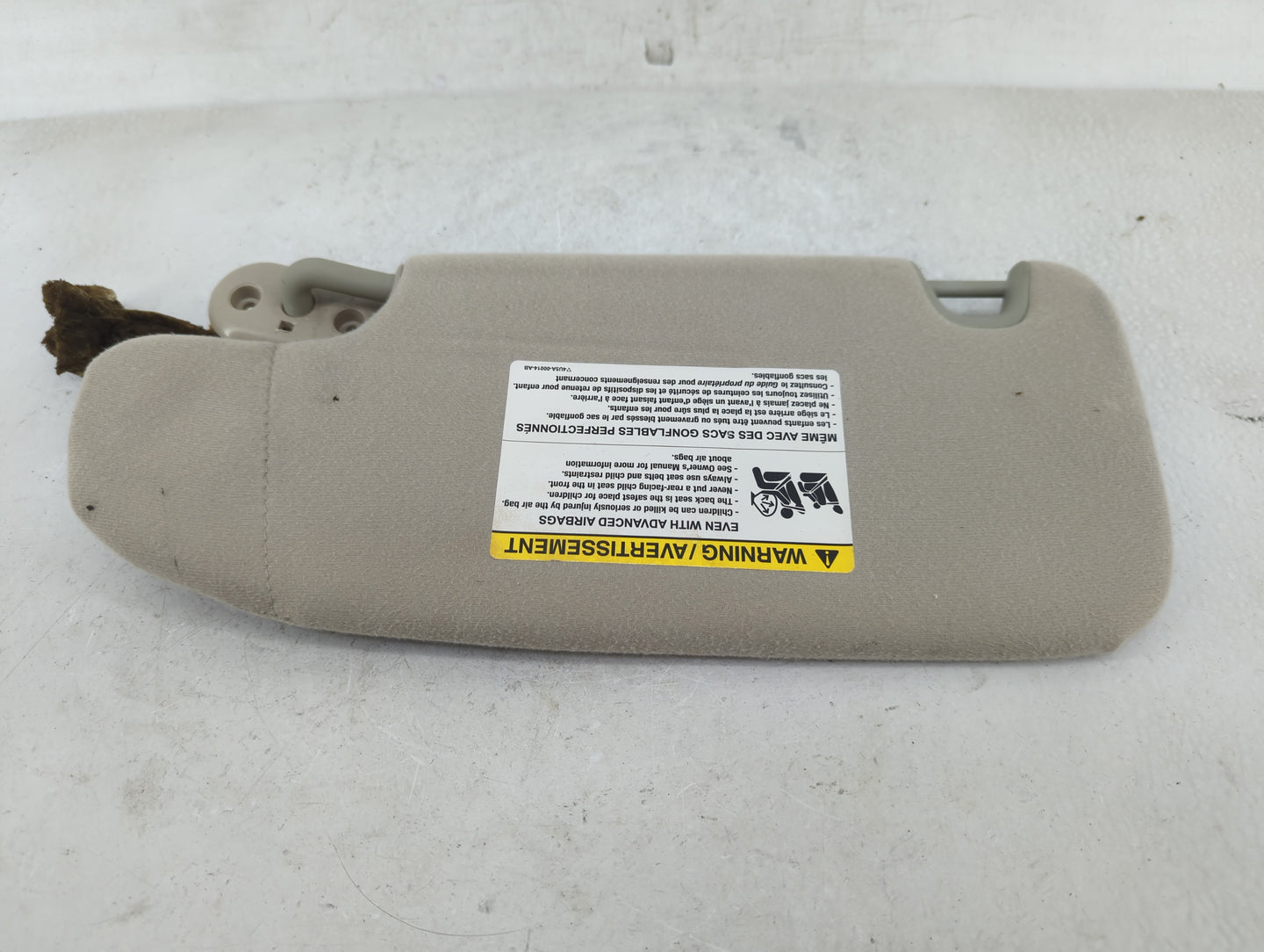 2006-2009 Ford Fusion Sun Visor Shade Replacement Passenger Right Mirror Fits Fits 2006 2007 2008 2009 OEM Used Auto Parts -