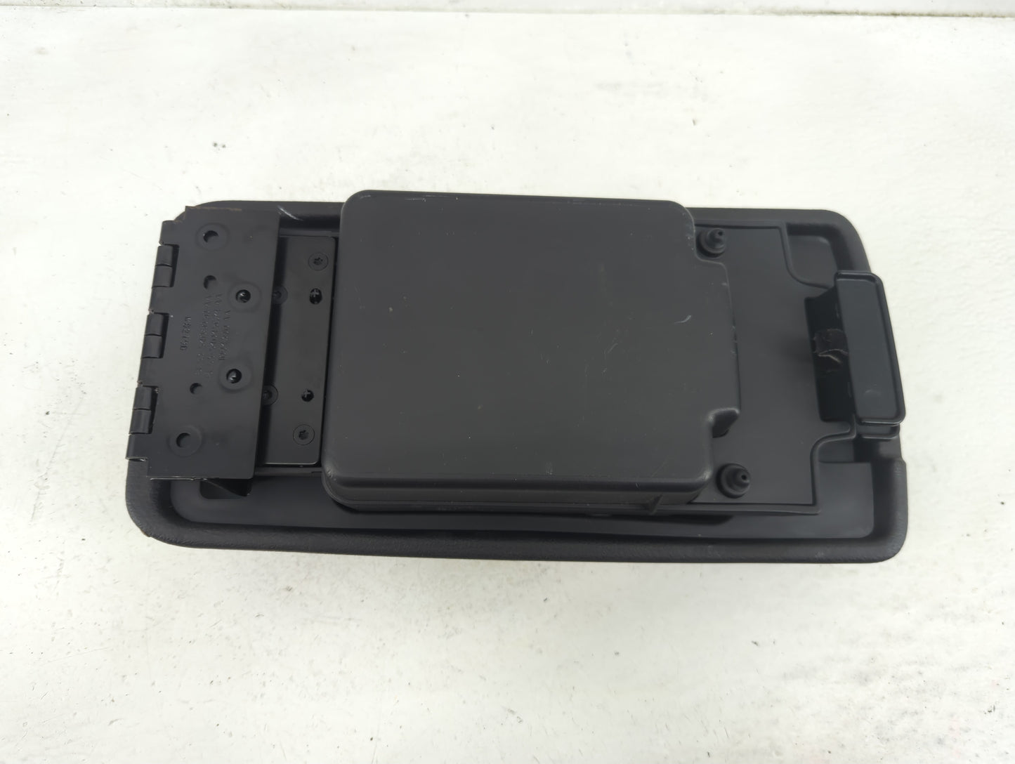 2008-2009 Ford Fusion Center Console Armrest Cover Lid Fits Fits 2008 2009 OEM Used Auto Parts - Oemusedautoparts1.com