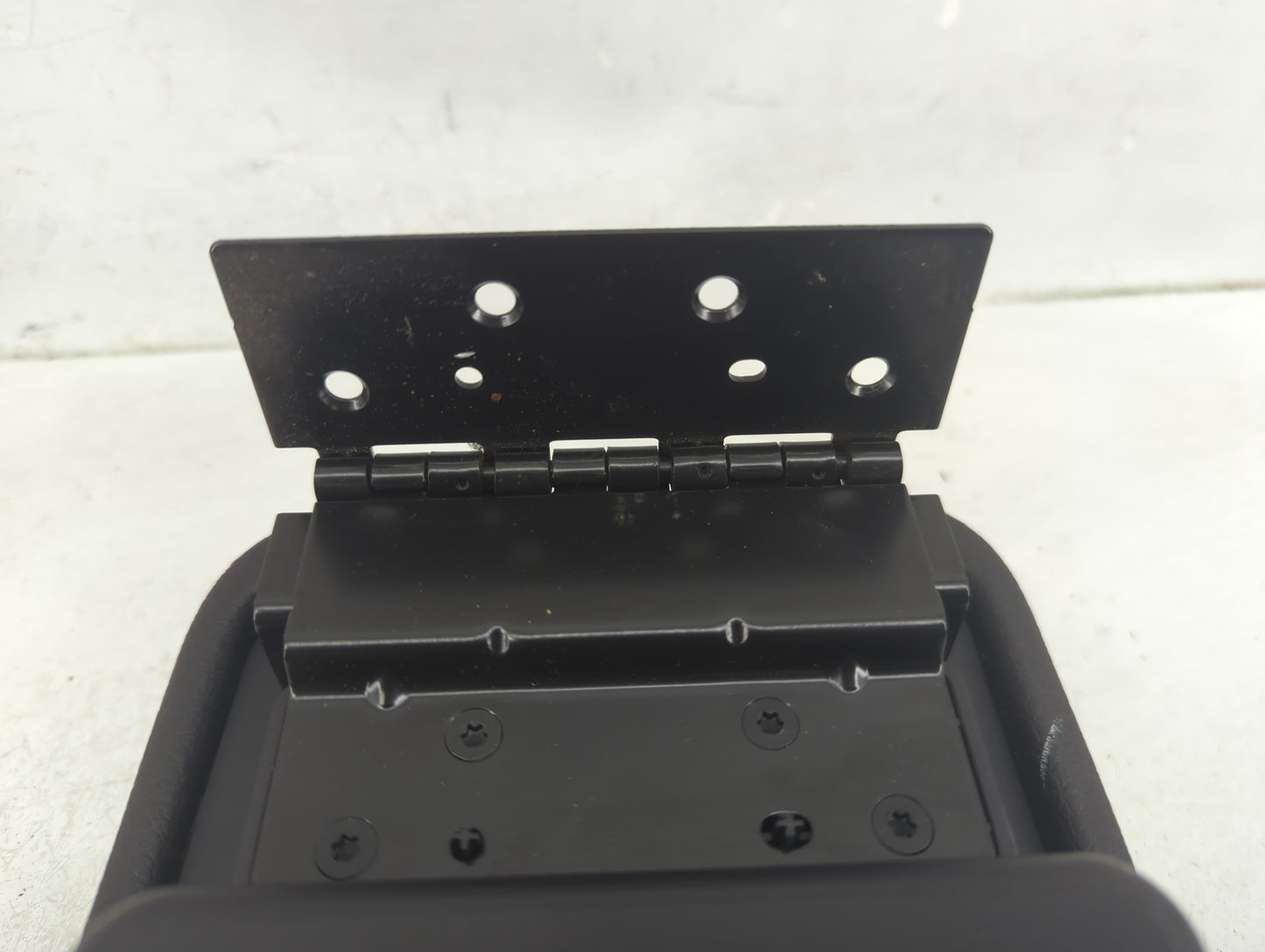 2008-2009 Ford Fusion Center Console Armrest Cover Lid Fits Fits 2008 2009 OEM Used Auto Parts - Oemusedautoparts1.com