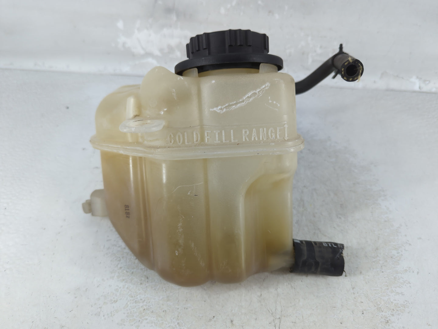 2006-2009 Ford Fusion Radiator Coolant Overflow Expansion Tank Bottle 914684 - Oemusedautoparts1.com