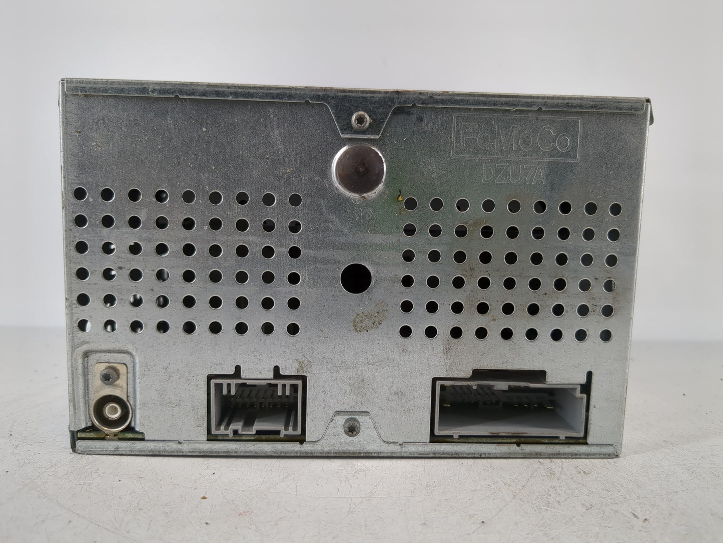 2008-2009 Ford Mustang Radio AM FM Cd Player Receiver Replacement P/N:8R3T-18C869-AG Fits Fits 2008 2009 OEM Used Auto Parts