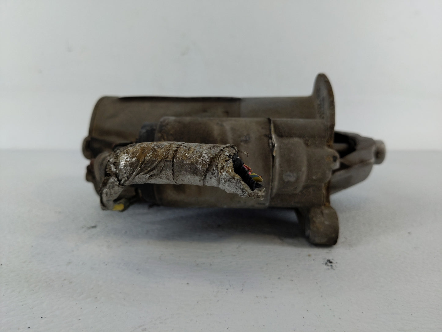 2005-2010 Ford Mustang Car Starter Motor Solenoid OEM Fits Fits 2005 2006 2007 2008 2009 2010 OEM Used Auto Parts - Oemuseda