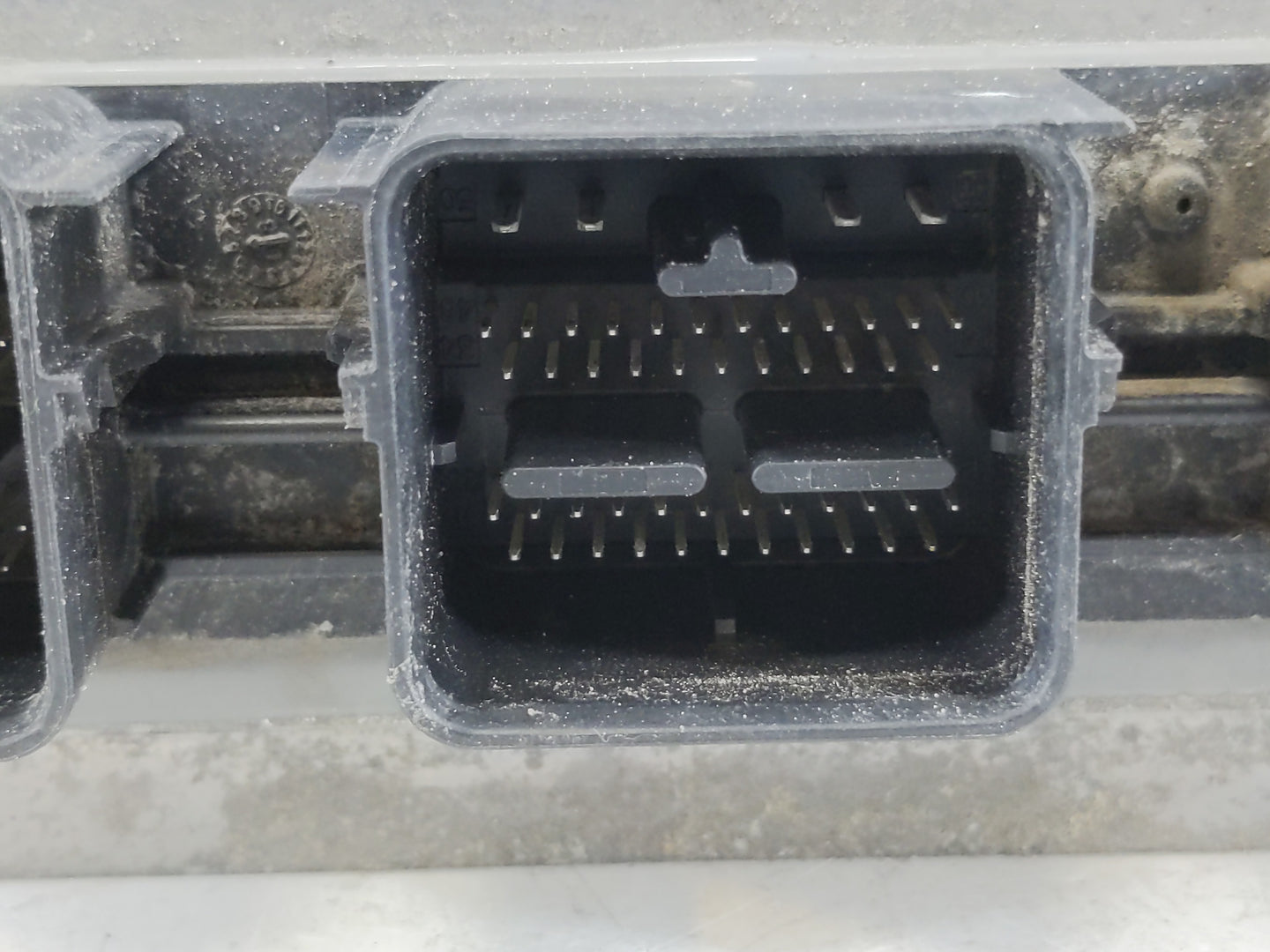 2009 Ford Mustang PCM Engine Control Computer ECU ECM PCU OEM P/N:9R3A-12A650-FB Fits OEM Used Auto Parts - Oemusedautoparts