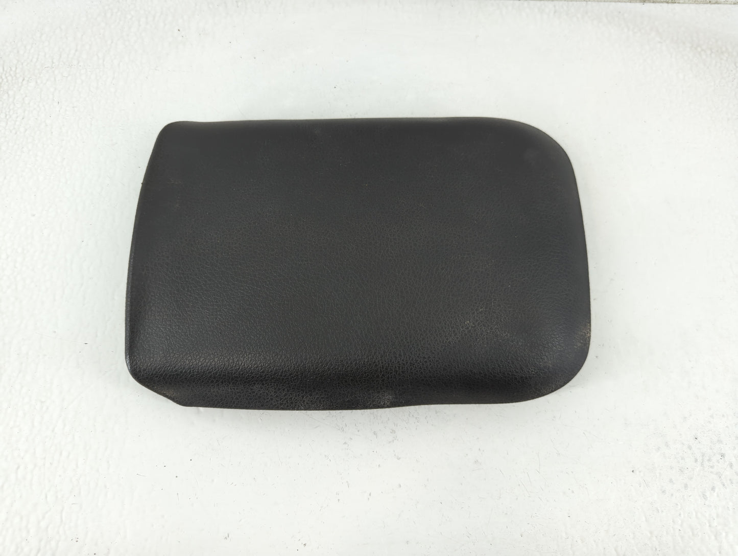 2008-2009 Ford Mustang Center Console Armrest Cover Lid Fits Fits 2008 2009 OEM Used Auto Parts - Oemusedautoparts1.com