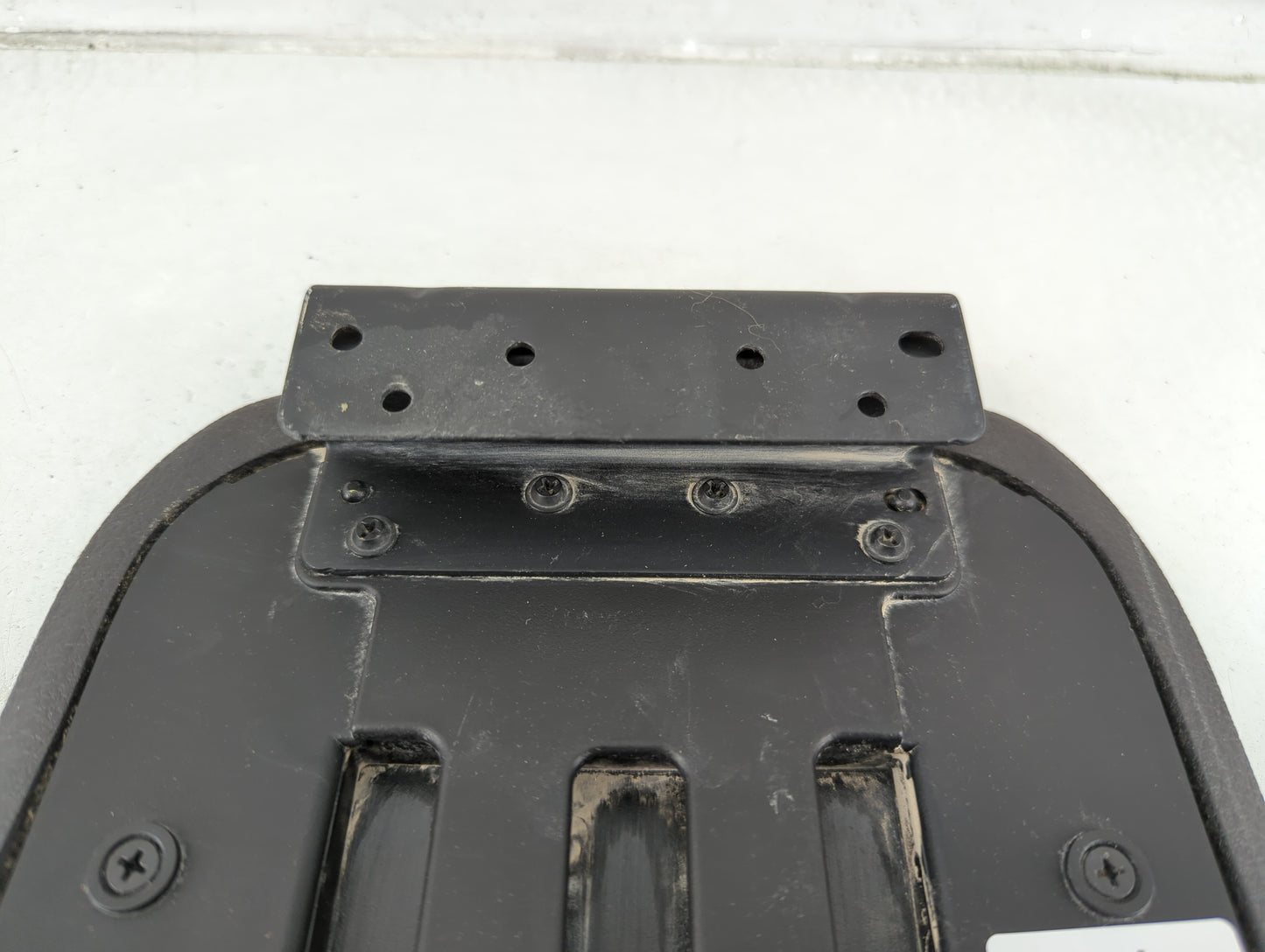 2008-2009 Ford Mustang Center Console Armrest Cover Lid Fits Fits 2008 2009 OEM Used Auto Parts - Oemusedautoparts1.com