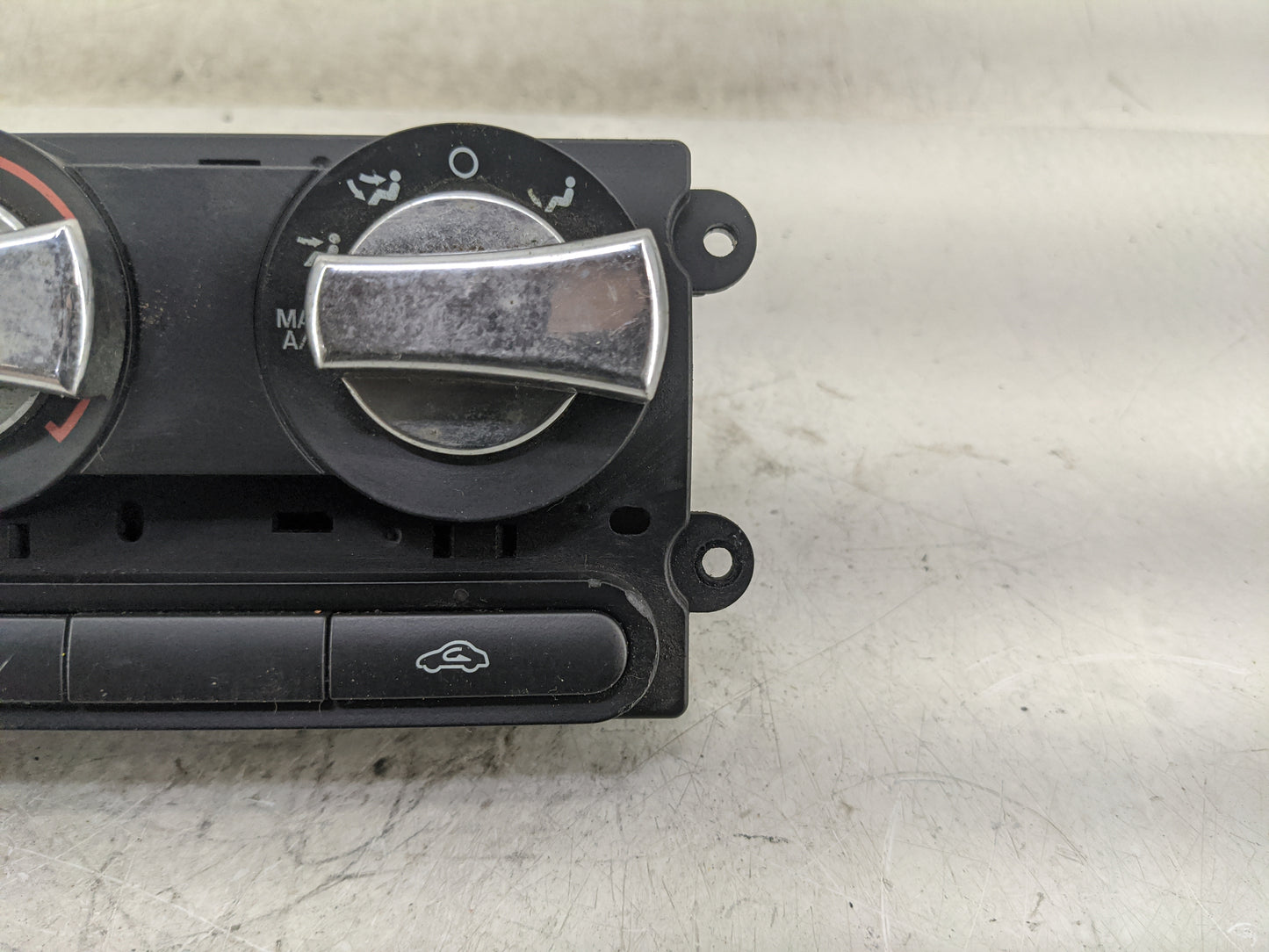 2005-2009 Ford Mustang Climate Control Module Temperature AC/Heater Replacement P/N:19980-DZU7A Fits Fits 2005 2006 2007 200