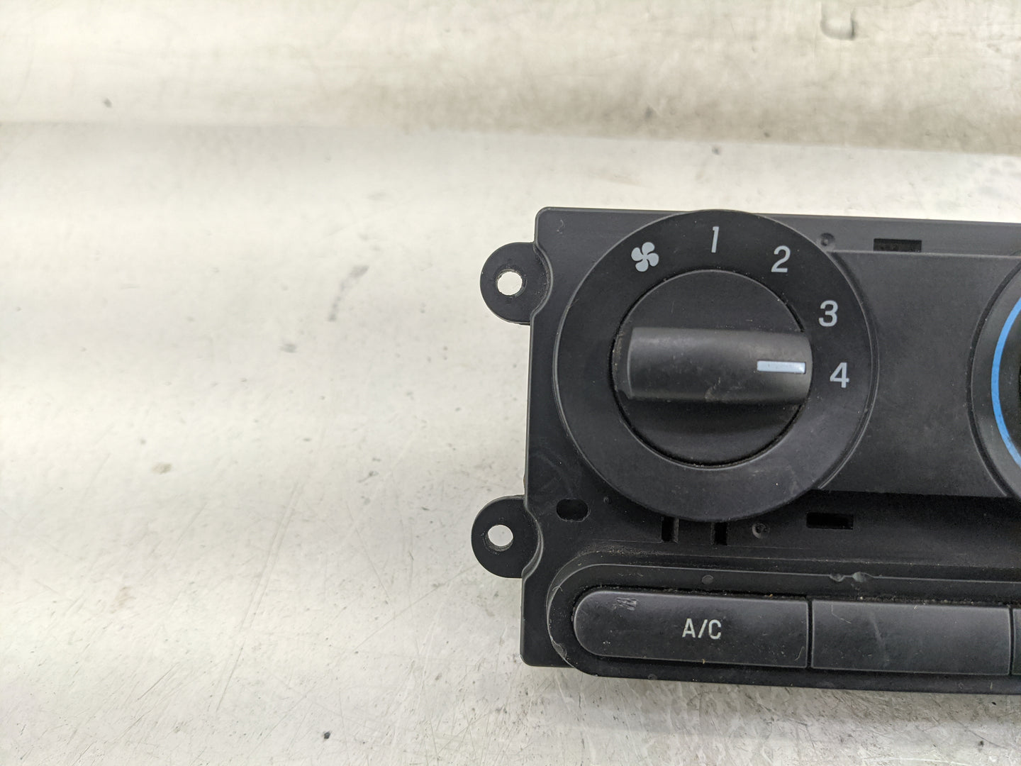 2005-2009 Ford Mustang Climate Control Module Temperature AC/Heater Replacement P/N:19980-DZU7A Fits Fits 2005 2006 2007 200